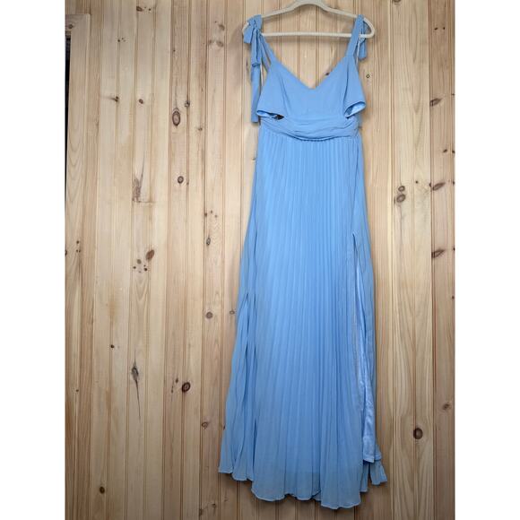 NWT Lulus Celebratory Allure Powder Blue Pleated Backless Maxi Dress Wedding L - Picture 2 of 9